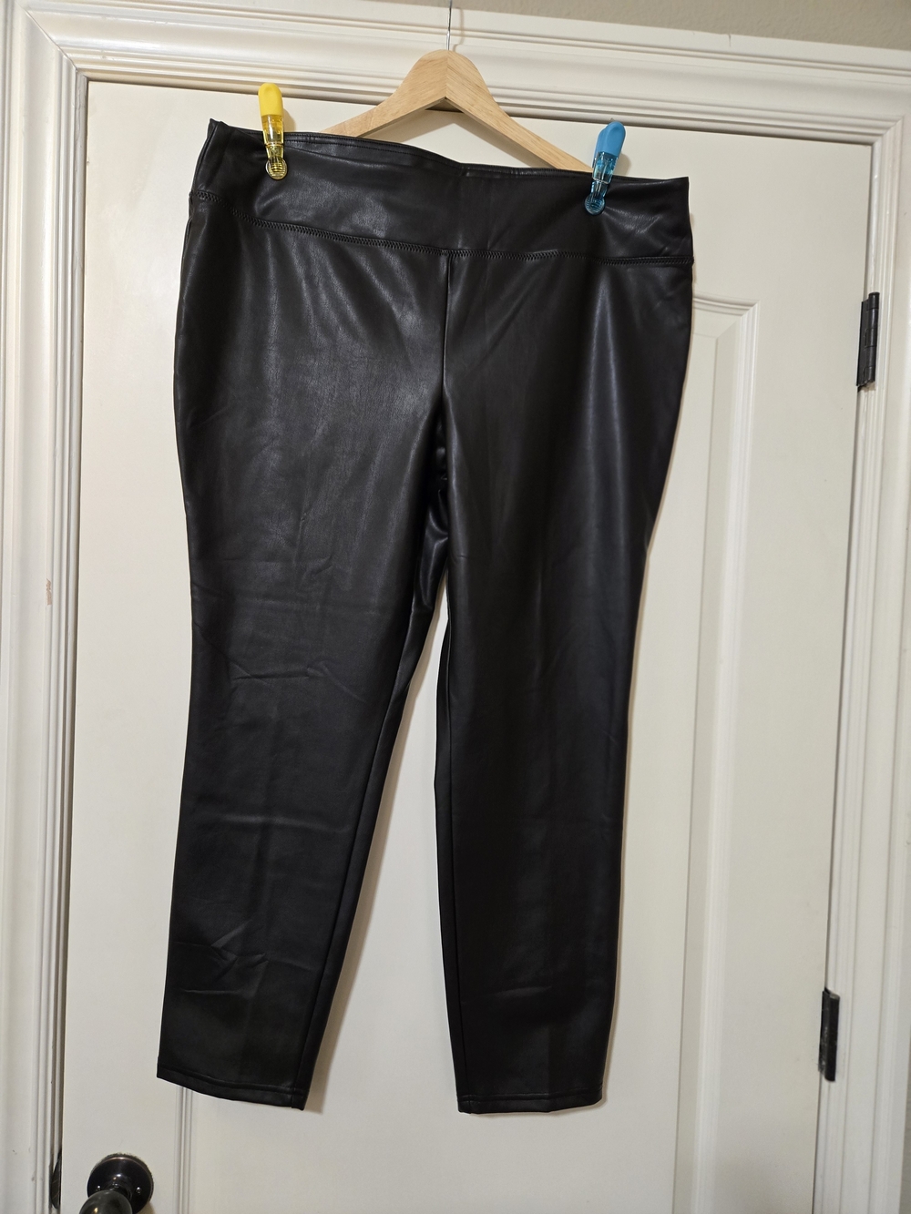 The Pioneer Woman Black Faux Leather Leggings